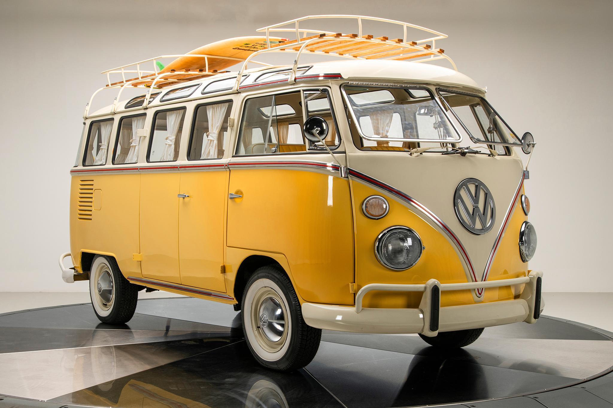1975 Volkswagen Microbus — view 2