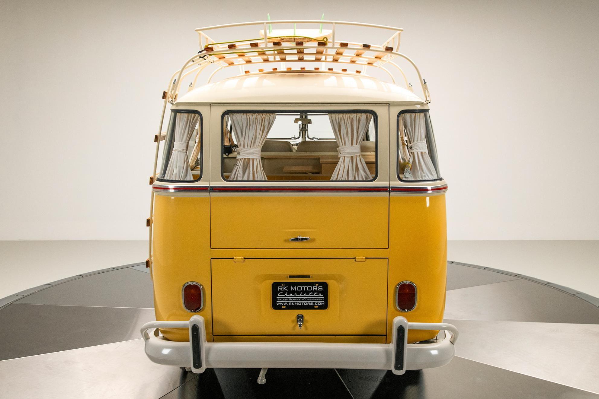 1975 Volkswagen Microbus — view 5
