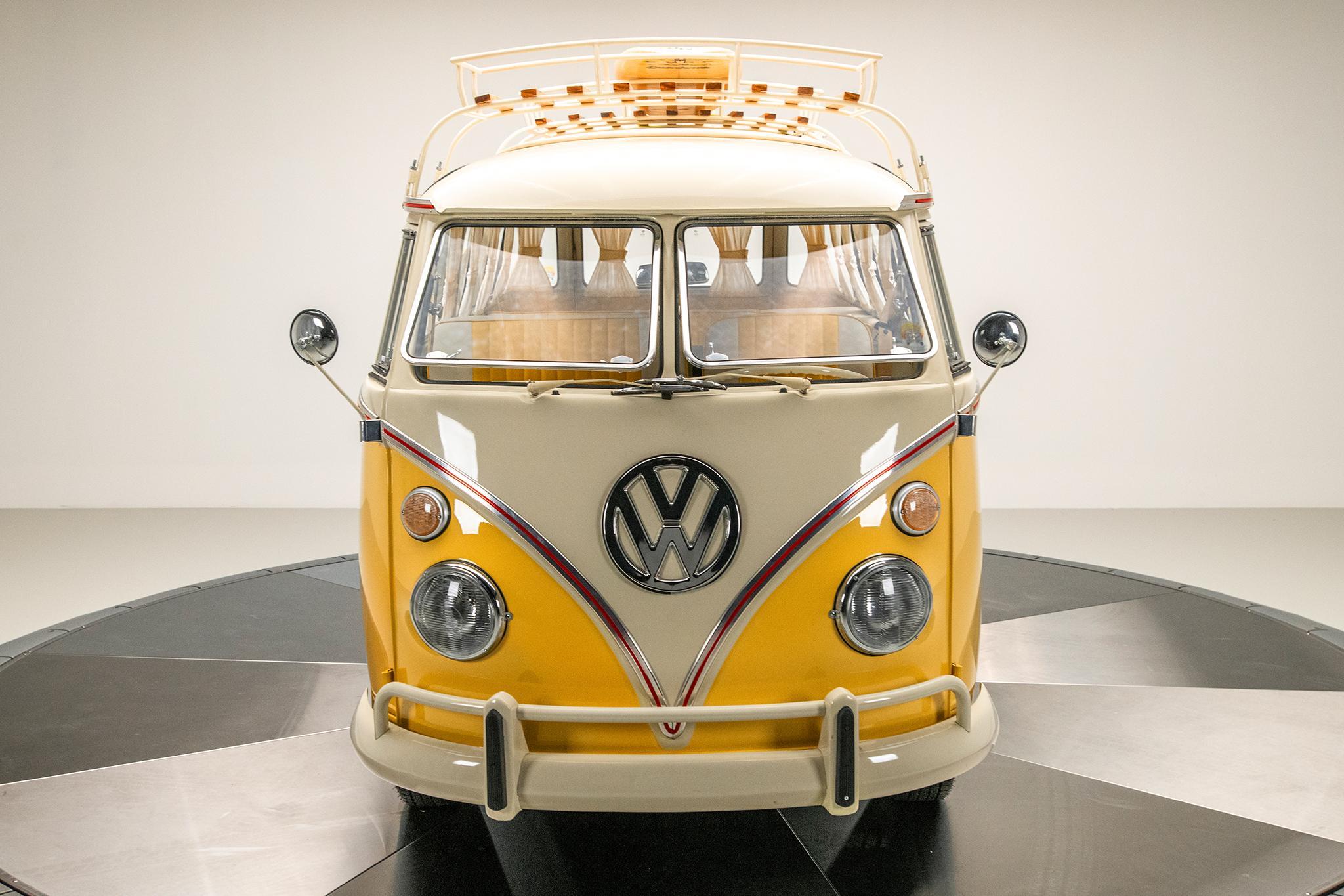 1975 Volkswagen Microbus — view 21