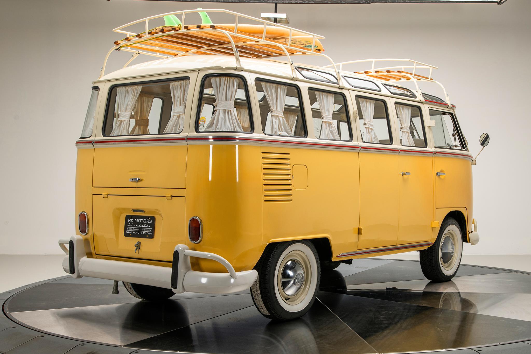 1975 Volkswagen Microbus — view 57
